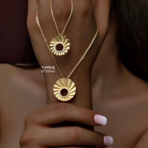 گردنبند درخشان